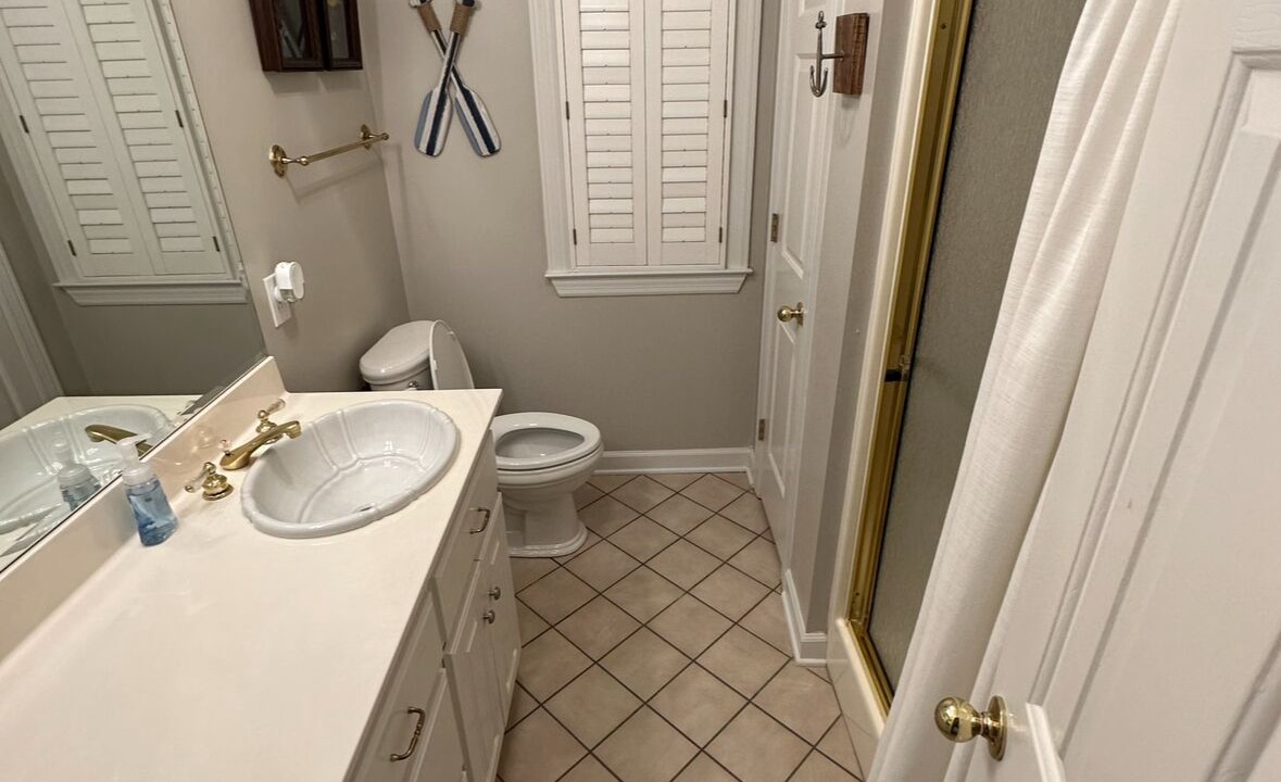 Photo of Bathroom in Guntersville