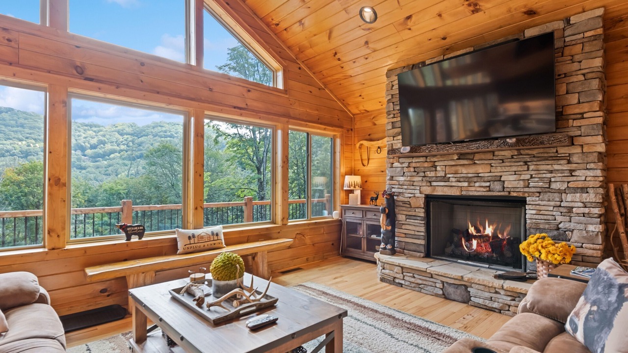 Photo of Livingroom in Maggie Valley