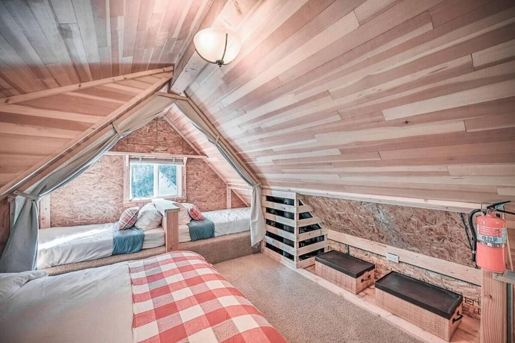 Photo of Bedroom in Skykomish