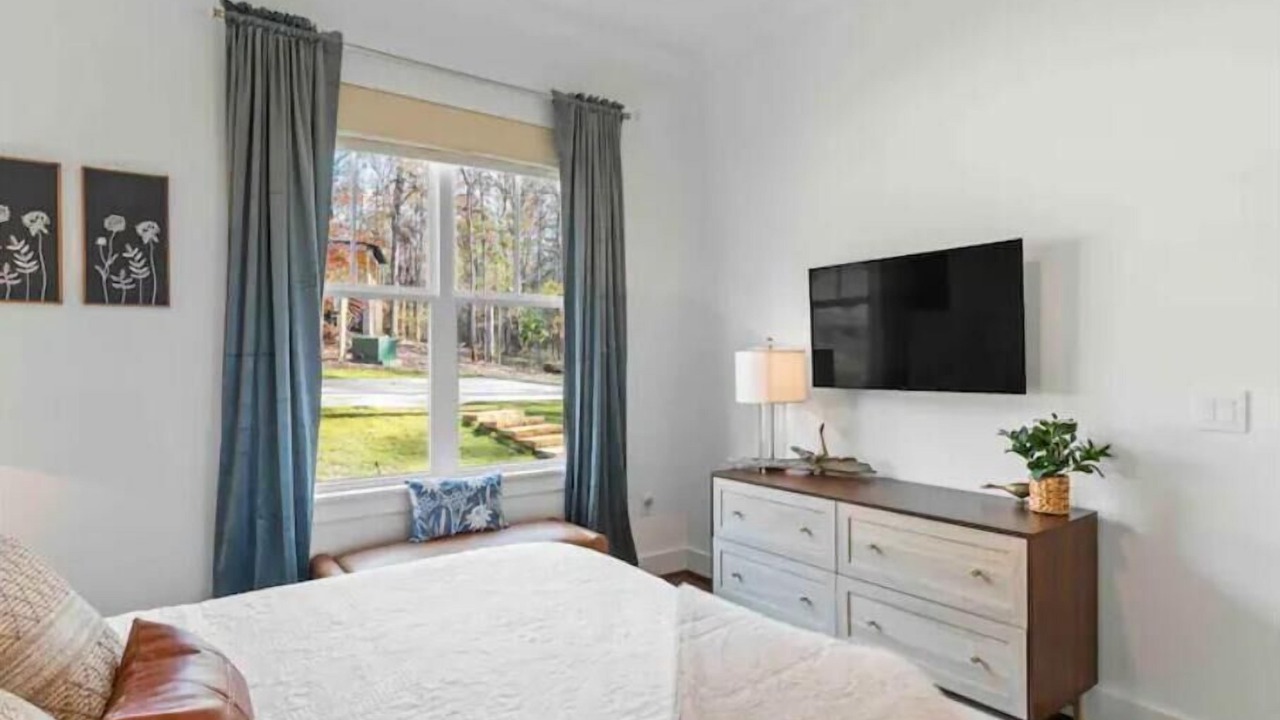Photo of Bedroom in Dadeville