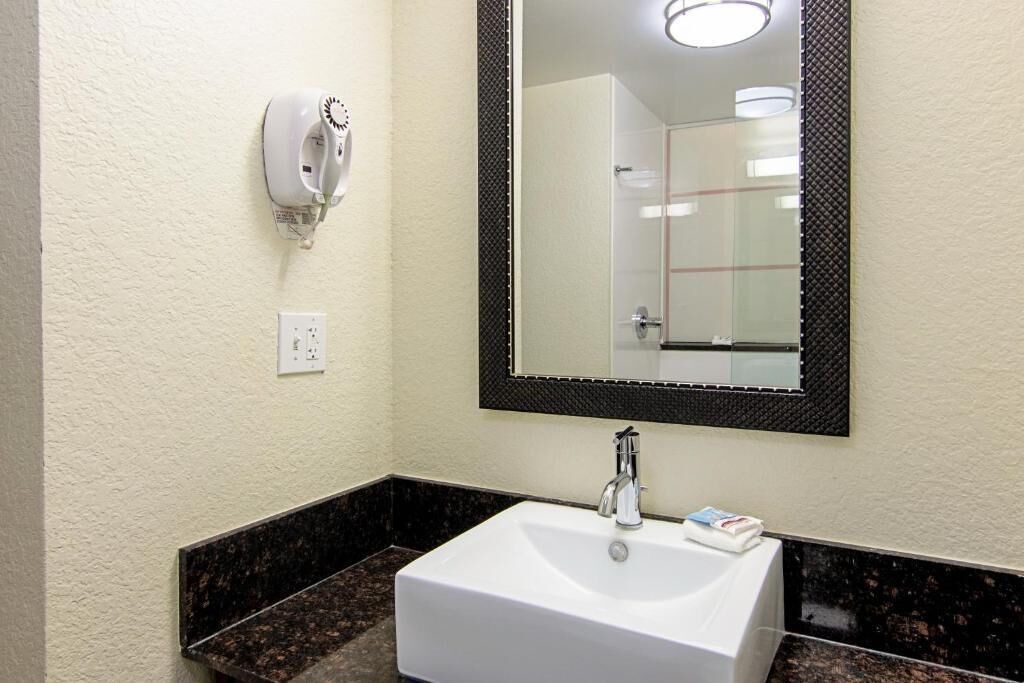 Photo of Bathroom in Locust Grove