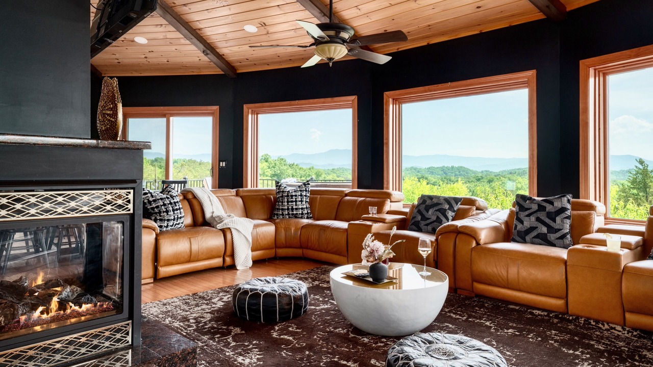 Photo of Livingroom in Sevierville