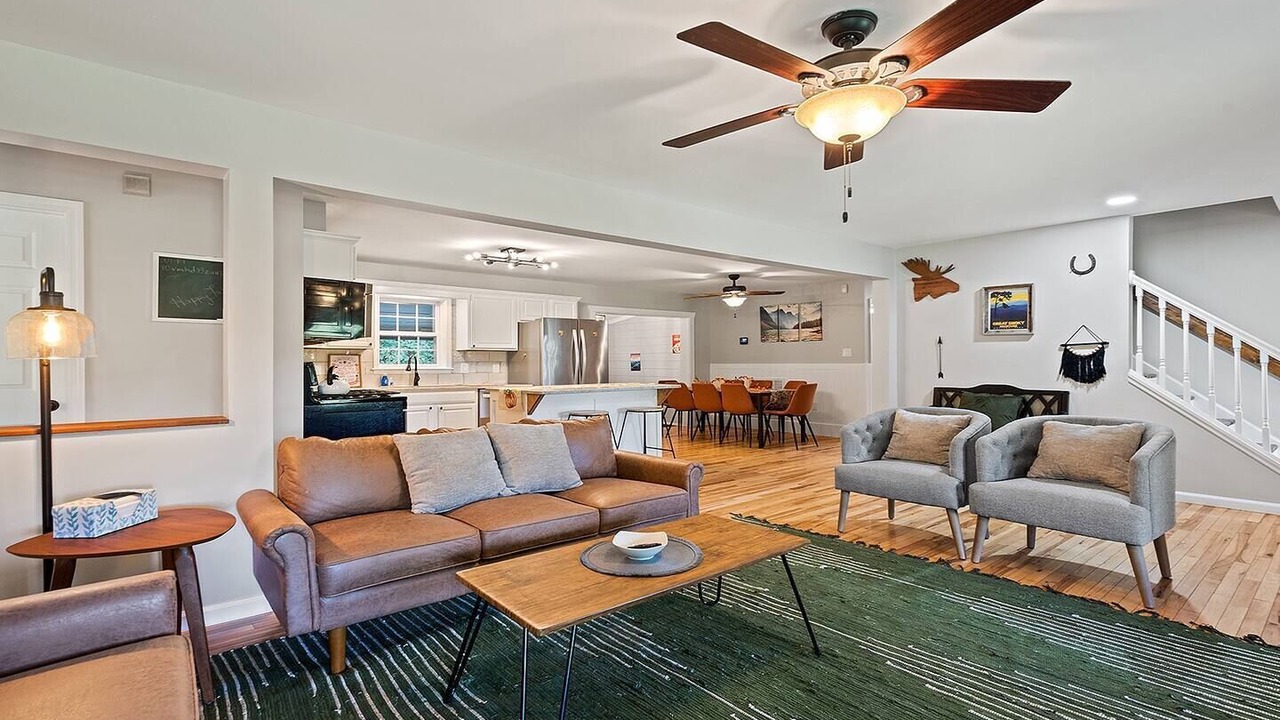 Photo of Livingroom in Waynesville