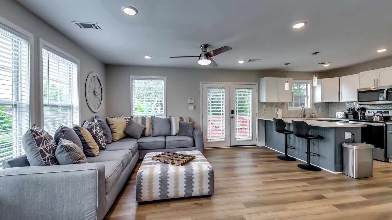 Photo of Livingroom in Eagan Park