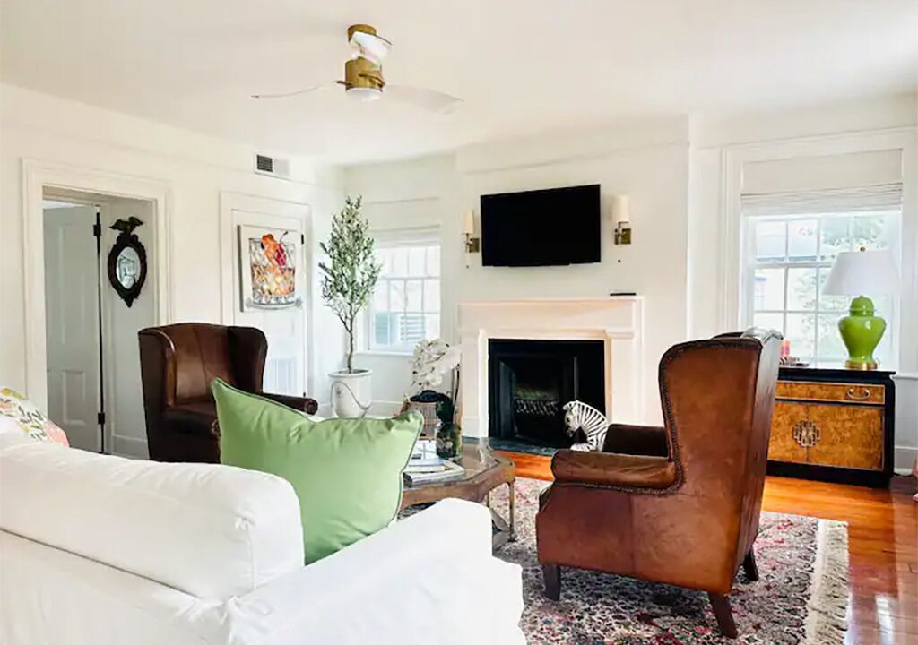 Photo of Livingroom in Historic Downtown Savannah