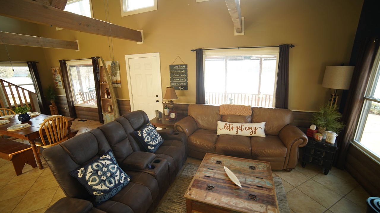 Photo of Livingroom in Town Creek