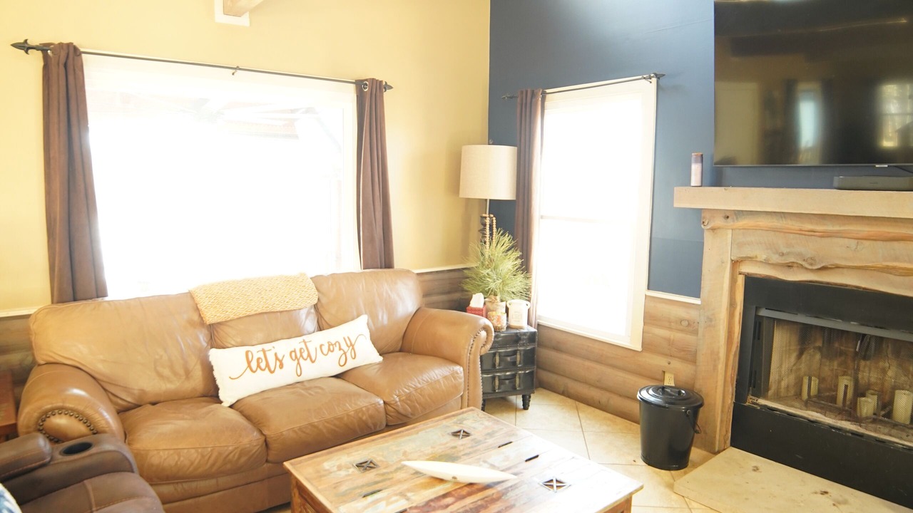 Photo of Livingroom in Town Creek