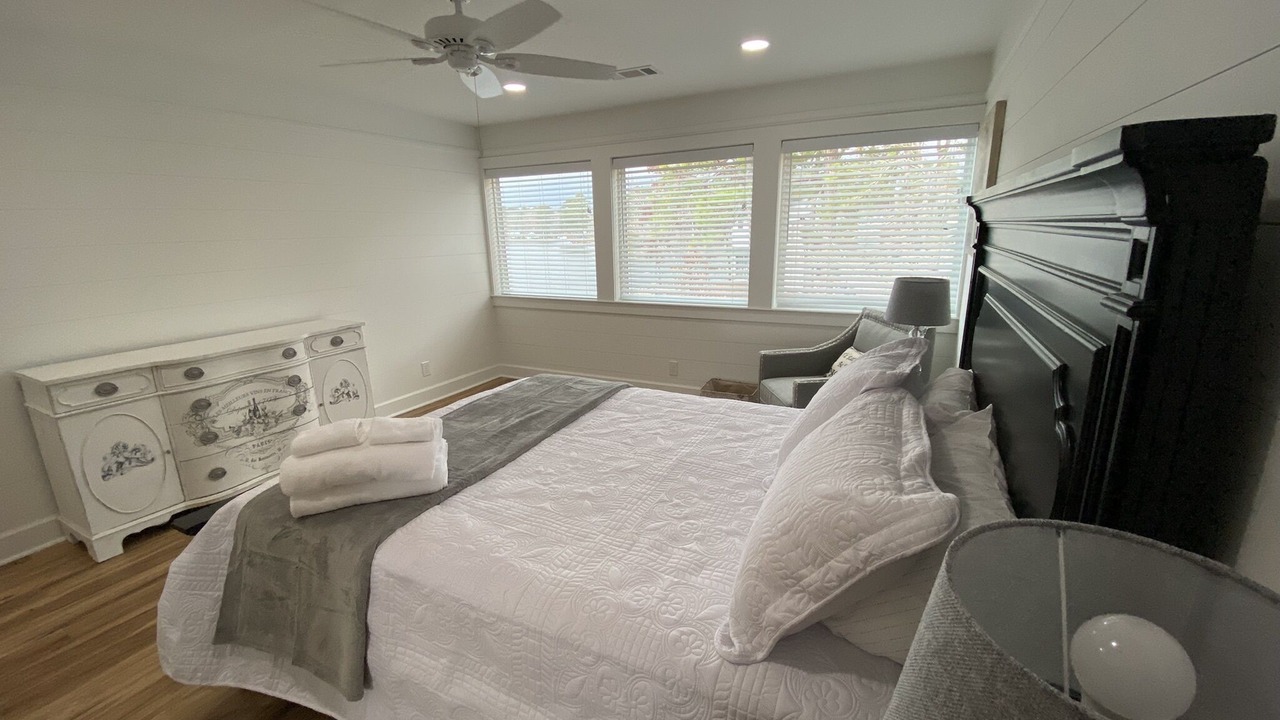 Photo of Bedroom in Titus