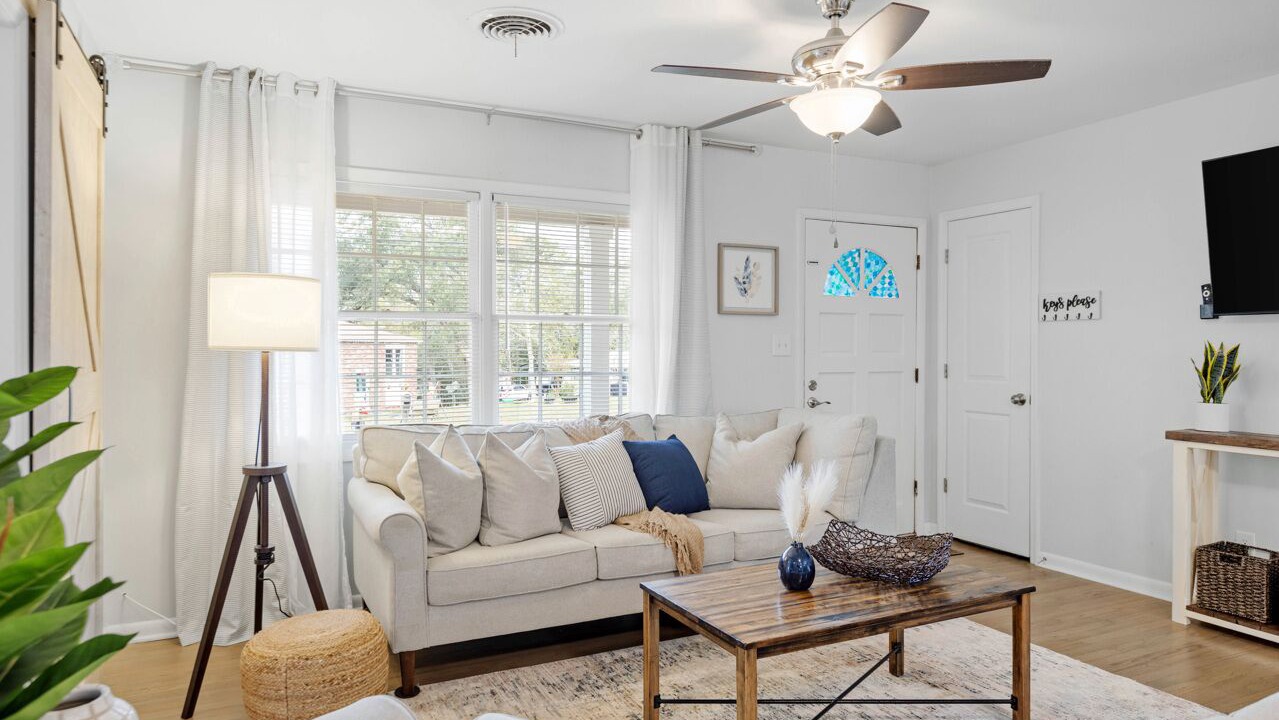 Photo of Livingroom in Tallahassee