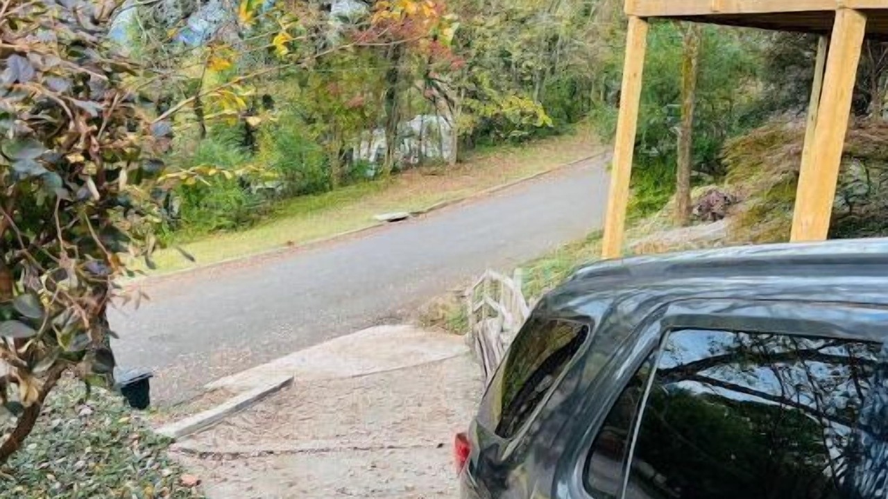 Photo of Outdoor in Crestwood South