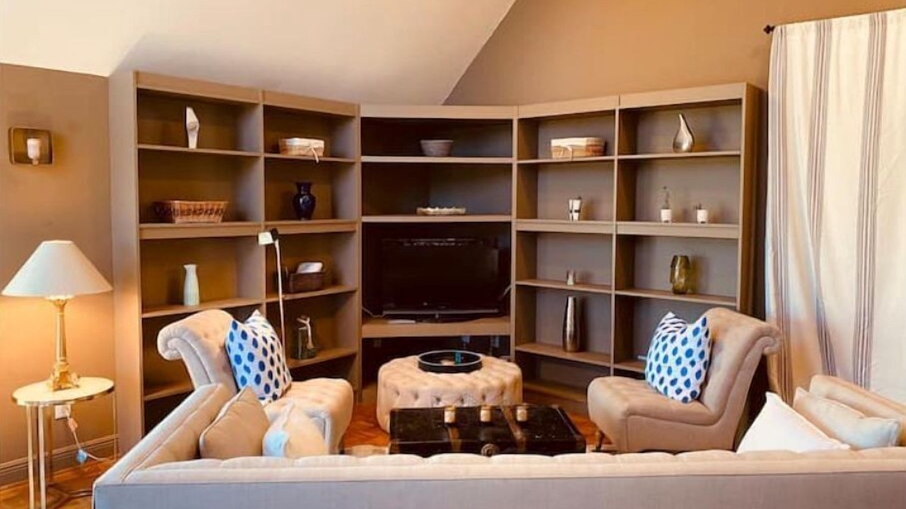 Photo of Livingroom in Crestwood South
