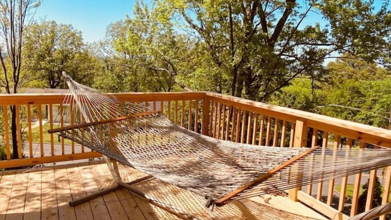 Photo of Outdoor in Crestwood South
