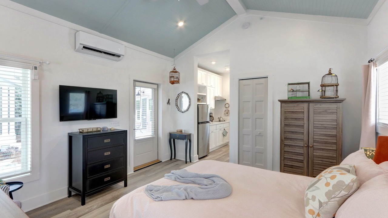 Photo of Bedroom in Thunderbolt