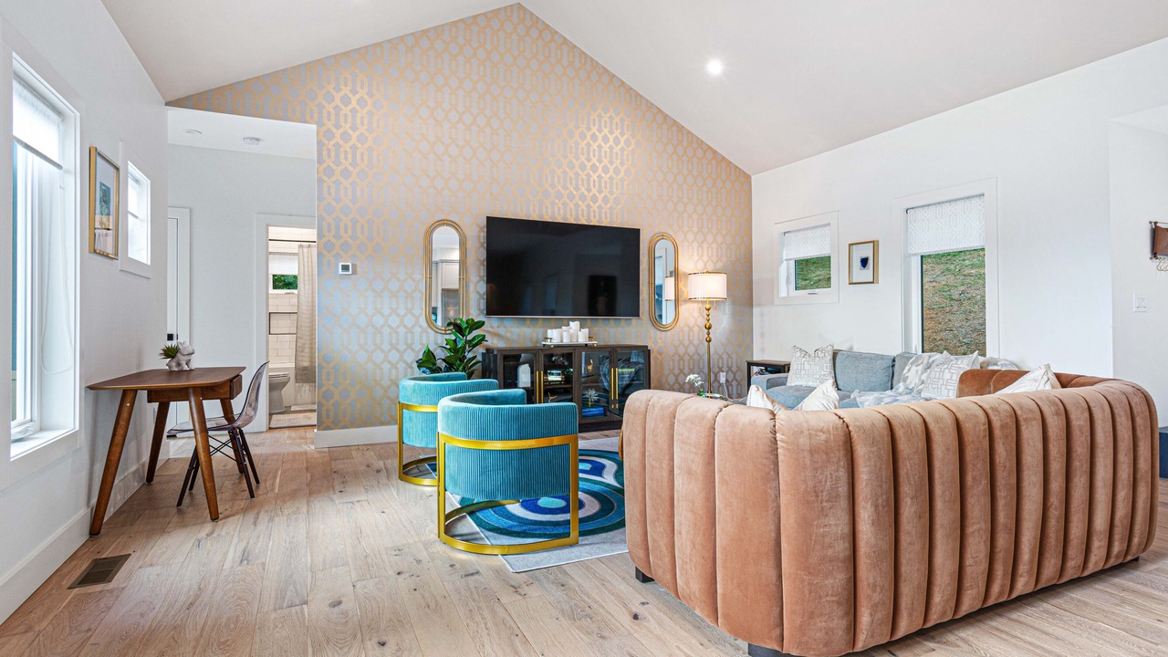 Photo of Livingroom in Waynesville