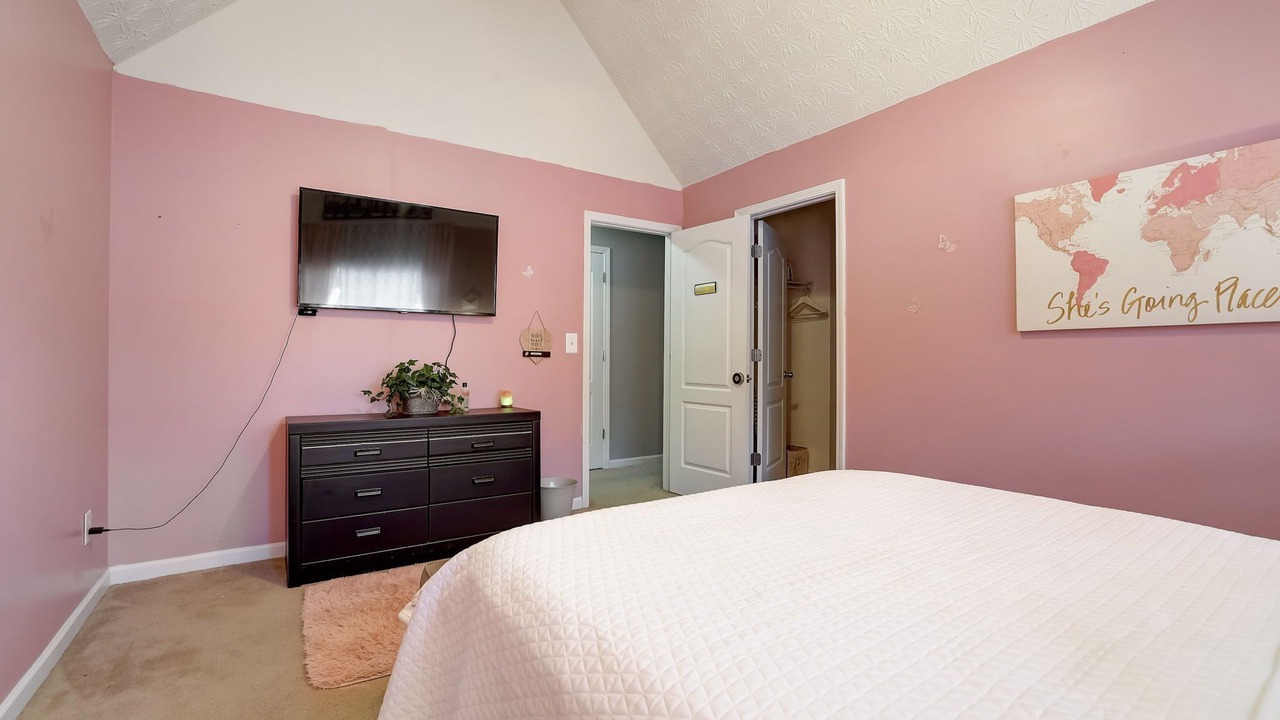 Photo of Bedroom in Hampton