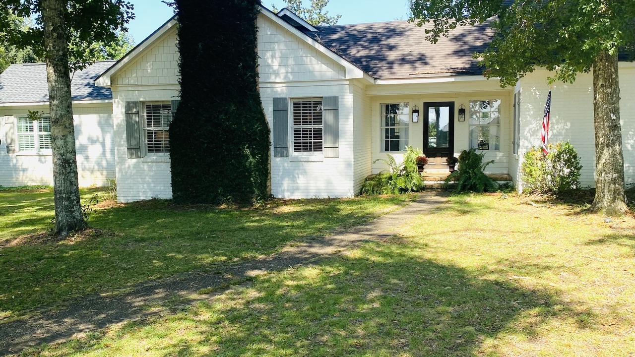 Photo of Outdoor in Daphne