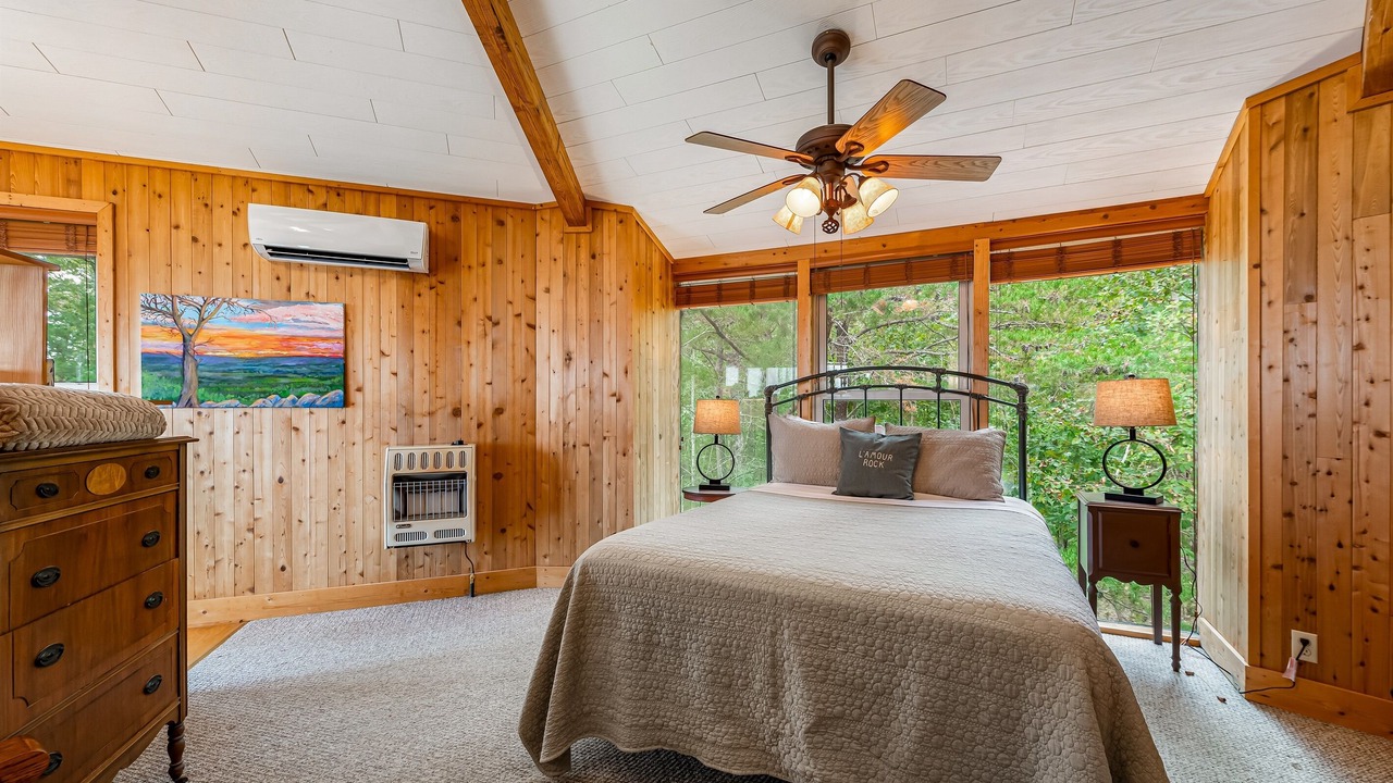 Photo of Bedroom in Mentone