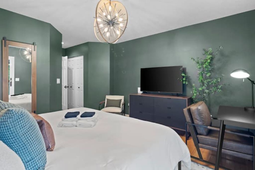 Photo of Bedroom in Maggie Valley