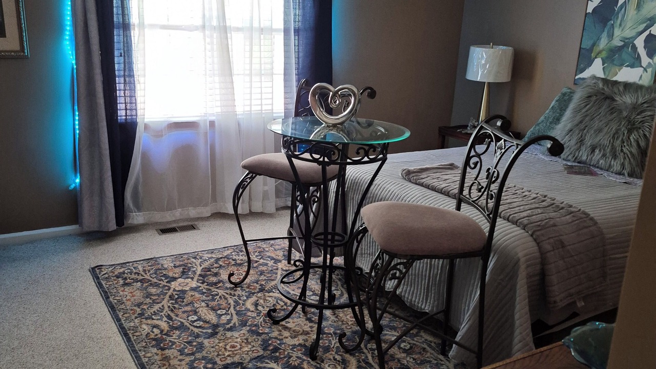 Photo of Bedroom in Powder Springs