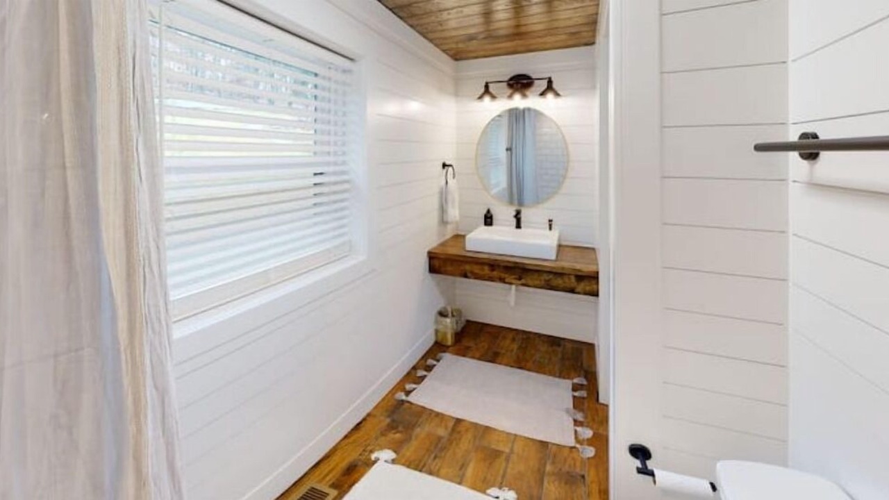 Photo of Bathroom in Mayhew