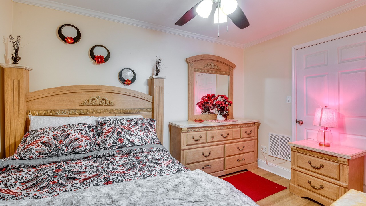 Photo of Bedroom in Powder Springs
