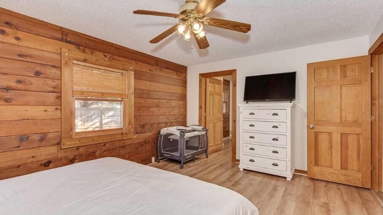 Photo of Bedroom in Mayhew