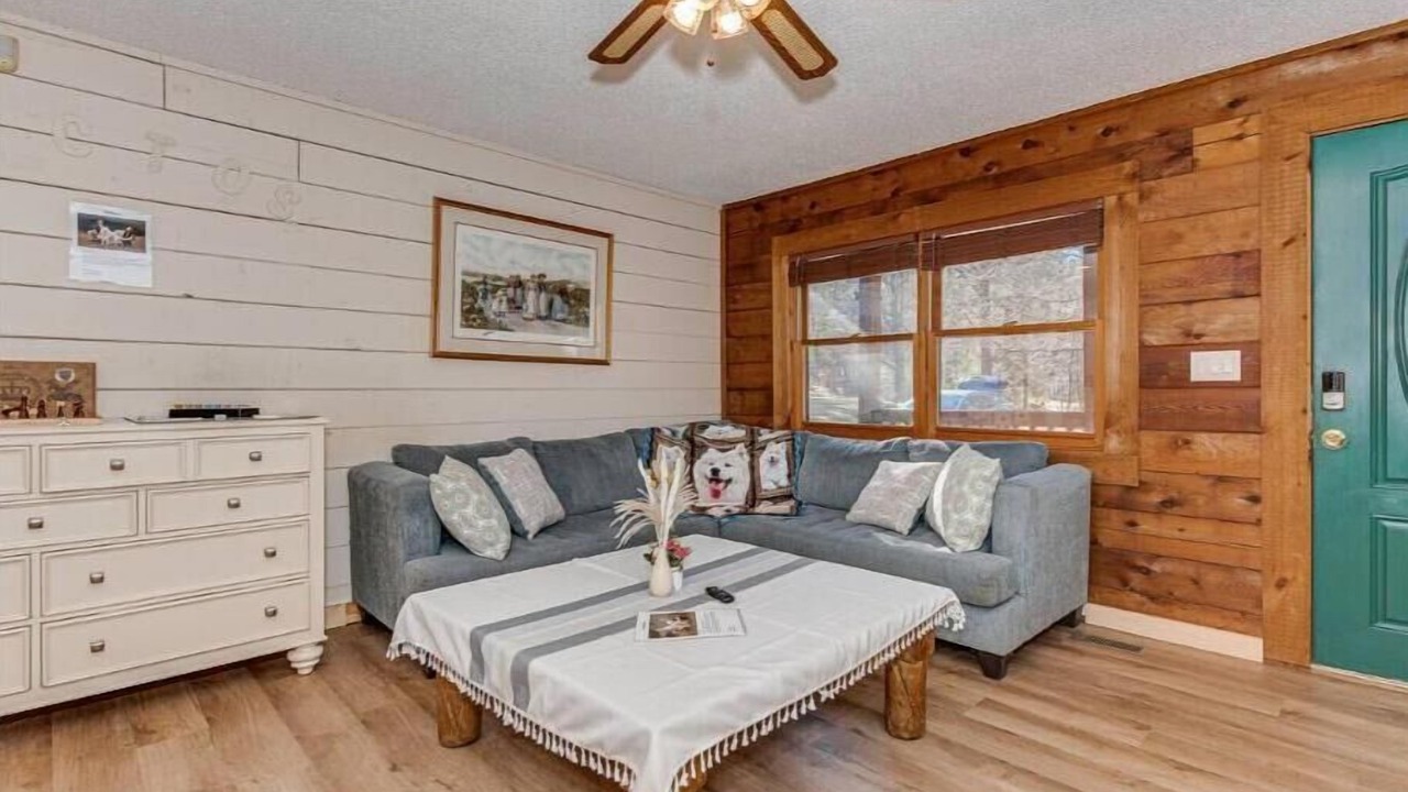 Photo of Livingroom in Mayhew