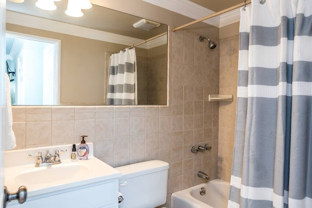 Photo of Bathroom in Downtown Atlanta