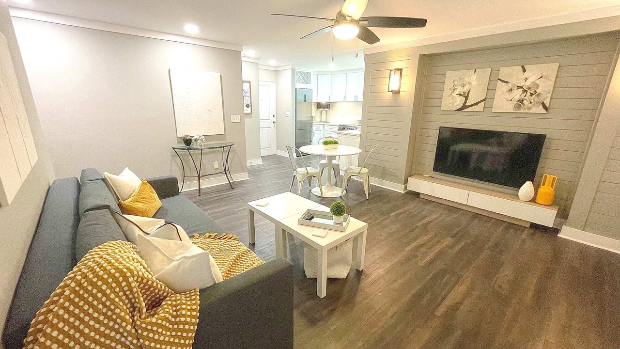 Photo of Livingroom in Downtown Atlanta