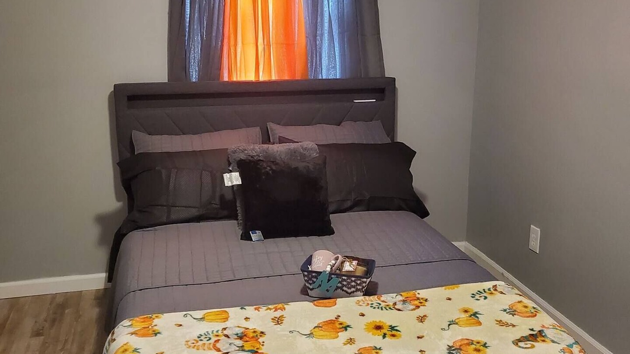 Photo of Bedroom in Macon