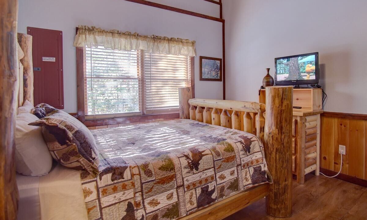 Photo of Bedroom in Cosby