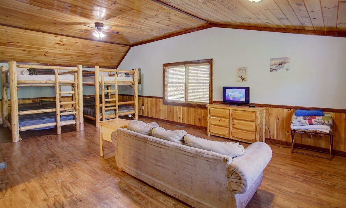 Photo of Livingroom in Cosby