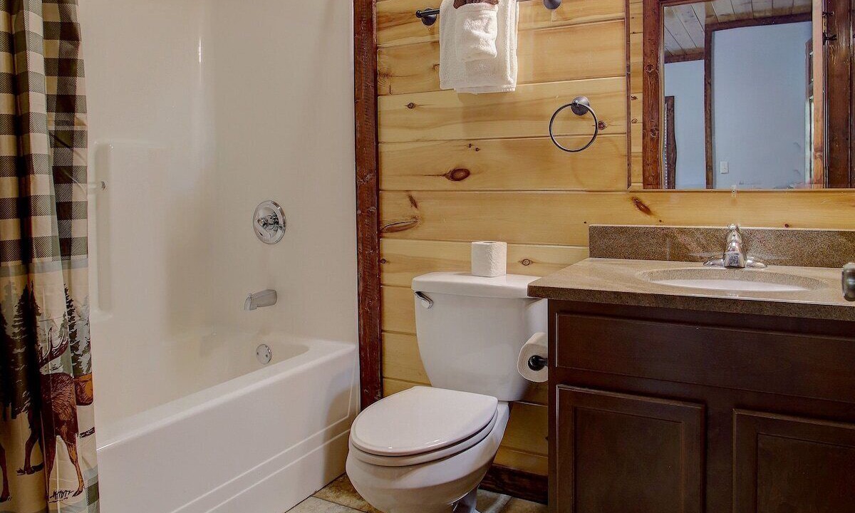 Photo of Bathroom in Cosby