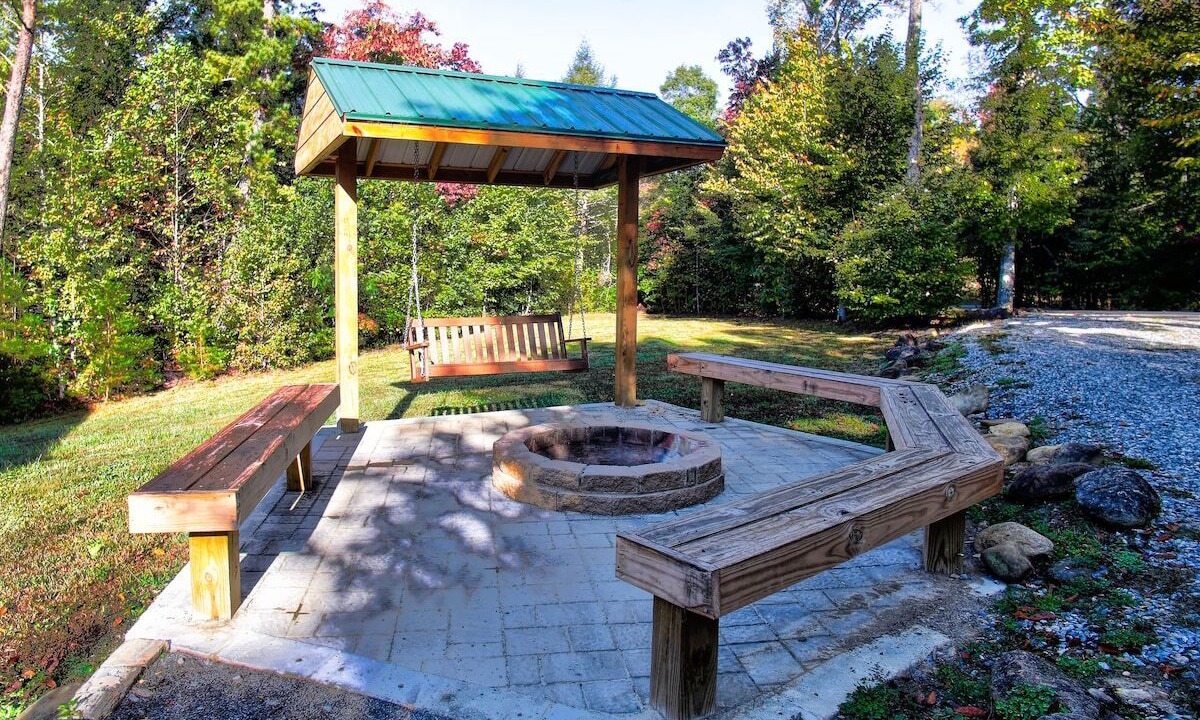 Photo of Outdoor in Cosby