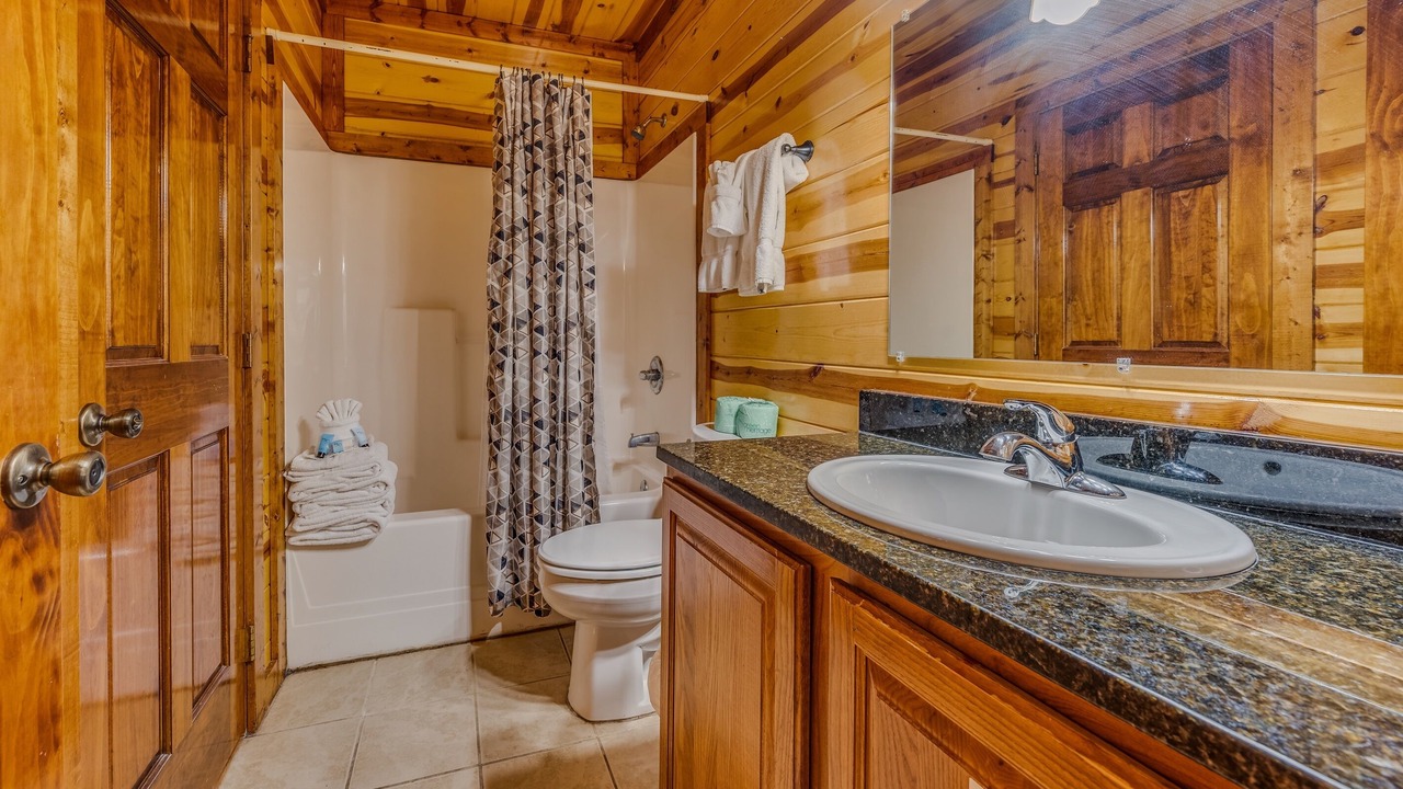 Photo of Bathroom in Cosby