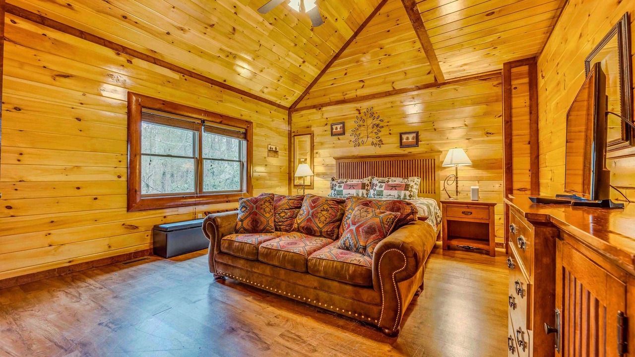 Photo of Livingroom in Cosby