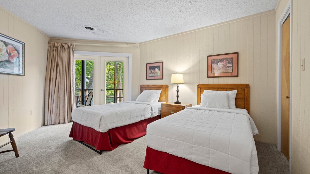 Photo of Bedroom in Maggie Valley