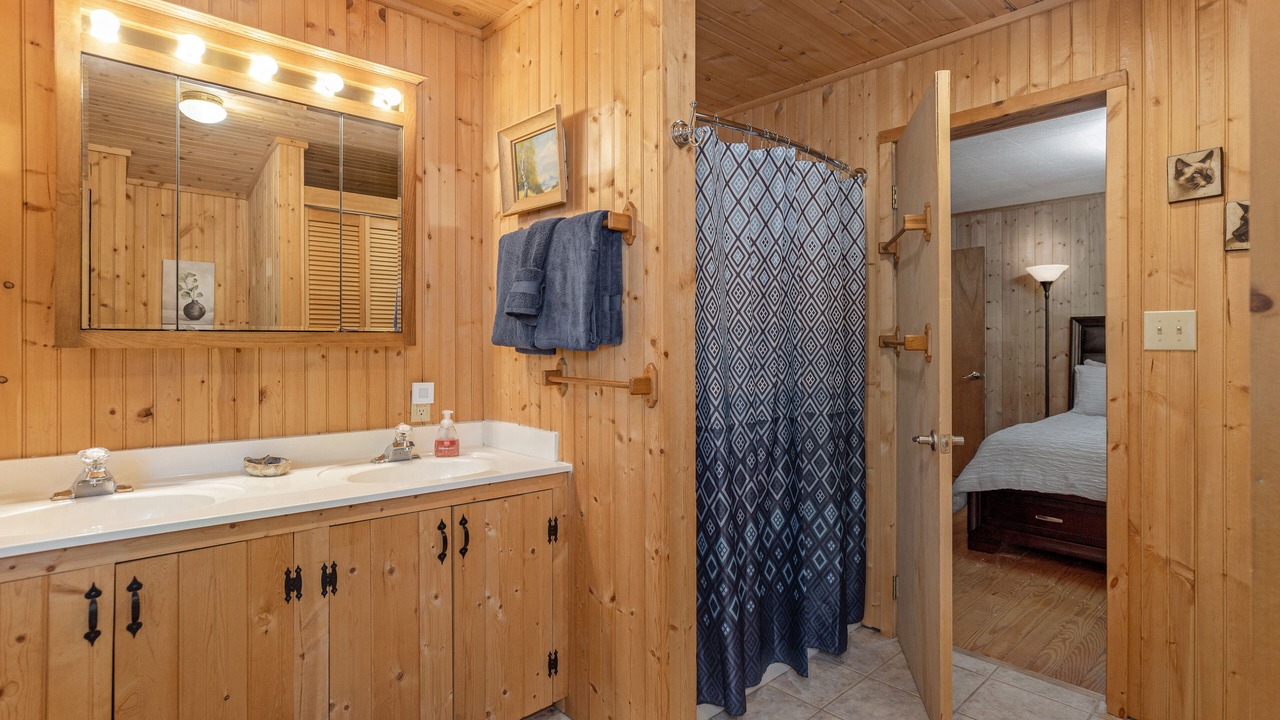 Photo of Bathroom in Lake Toxaway