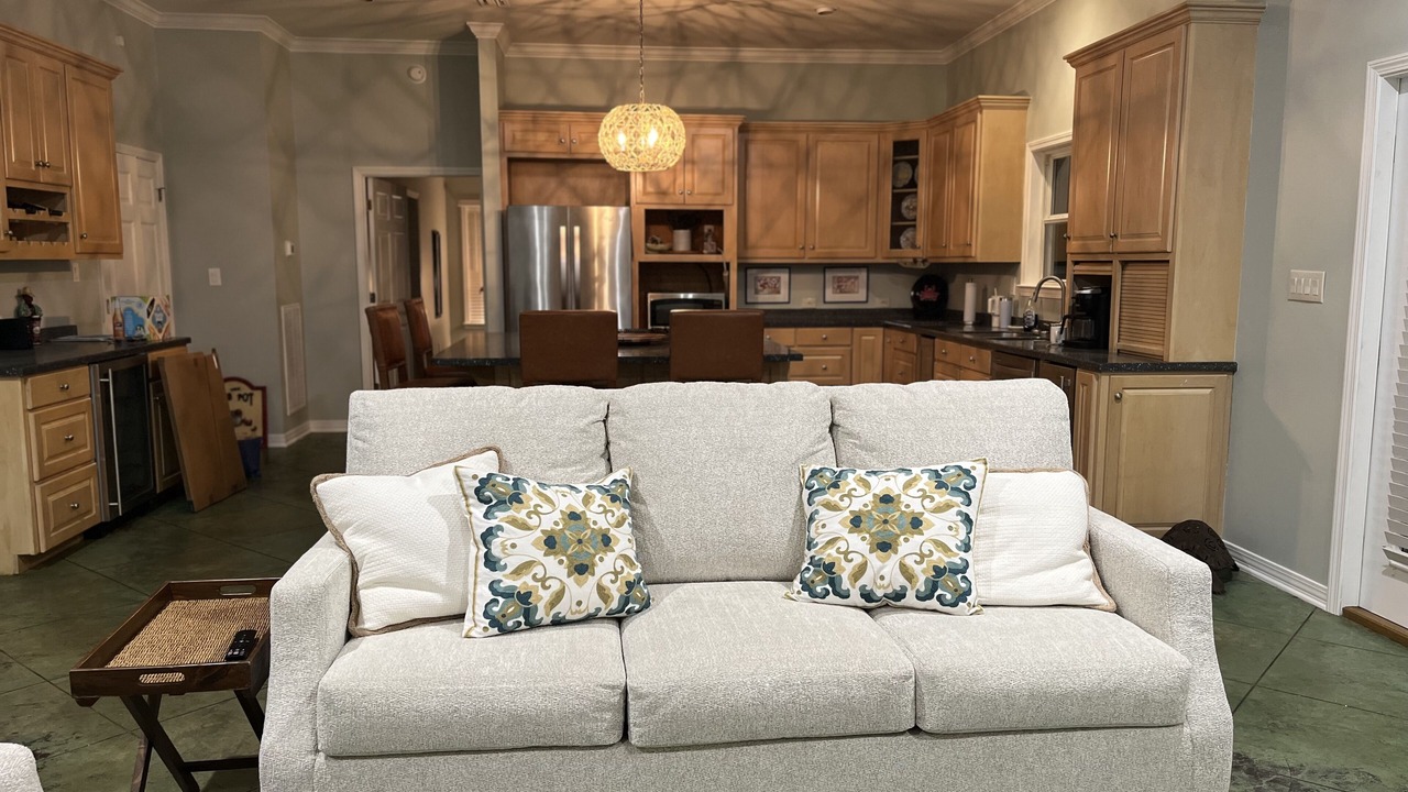 Photo of Livingroom in Theodore