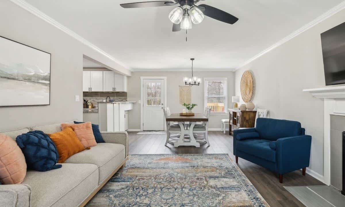 Photo of Livingroom in Madison