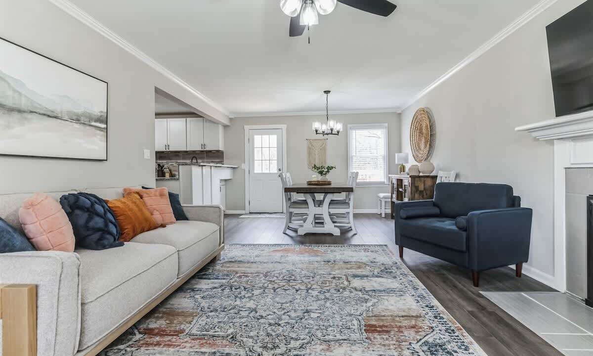 Photo of Livingroom in Madison