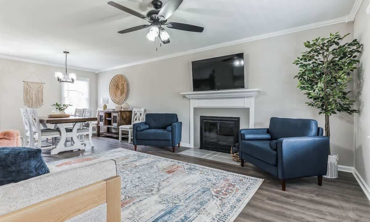 Photo of Livingroom in Madison