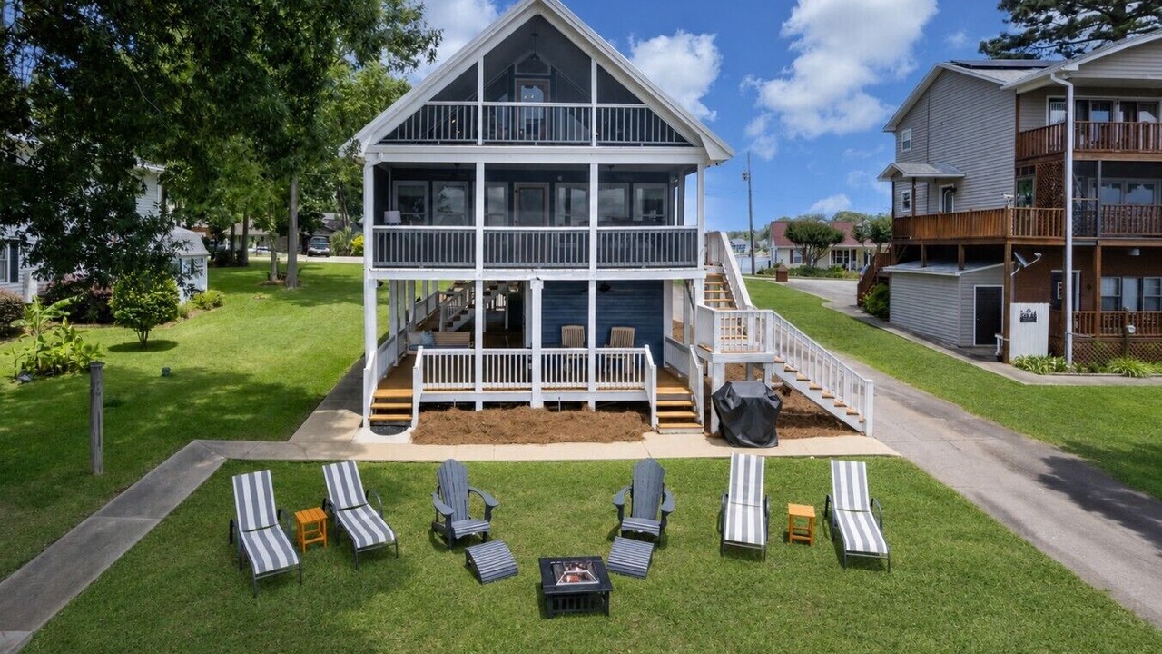Photo of Others in Newberry Shores