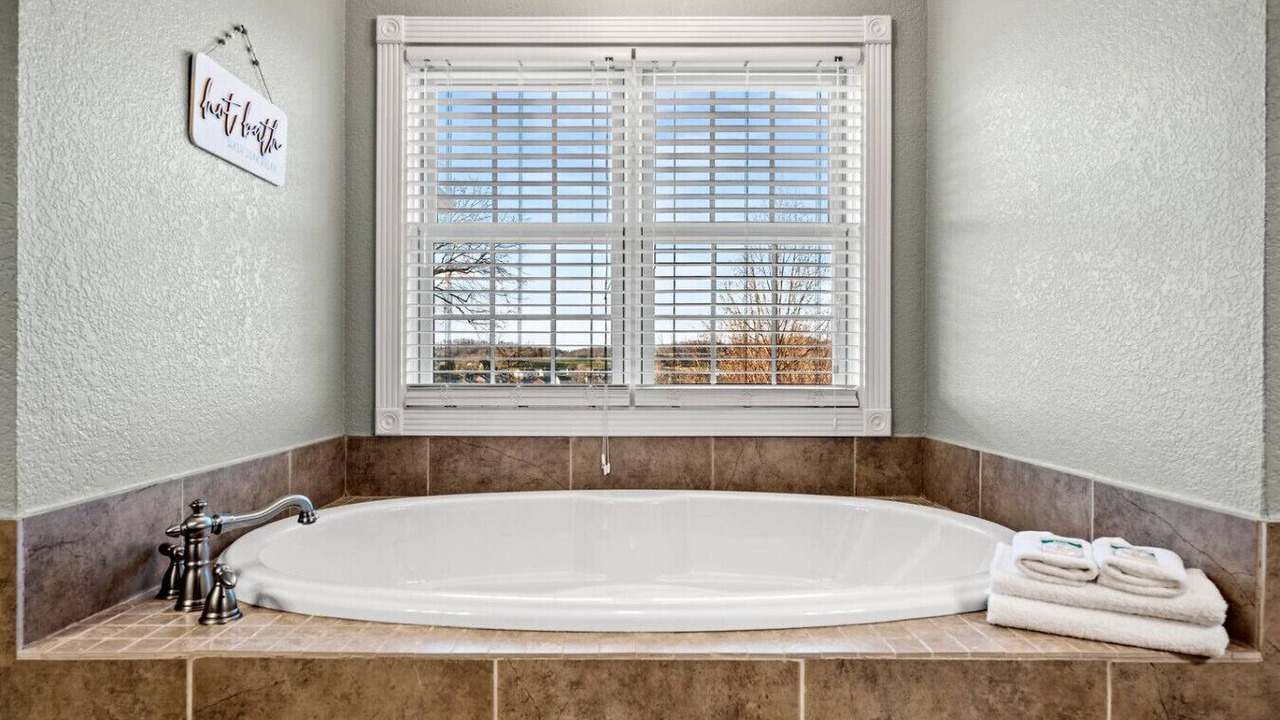 Photo of Bathroom in Kodak
