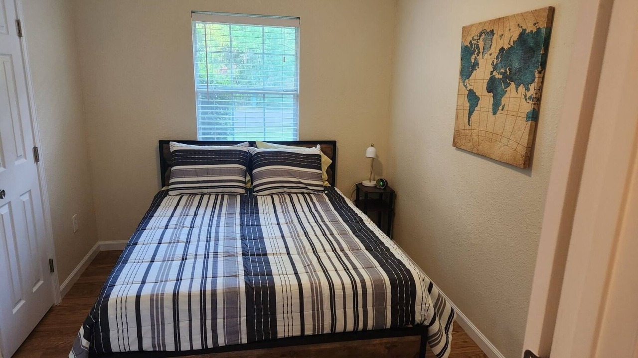 Photo of Bedroom in Diamondhead