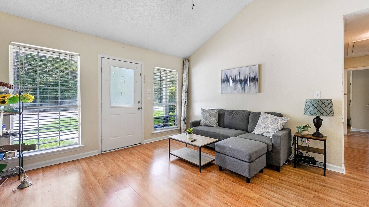 Photo of Livingroom in Diamondhead