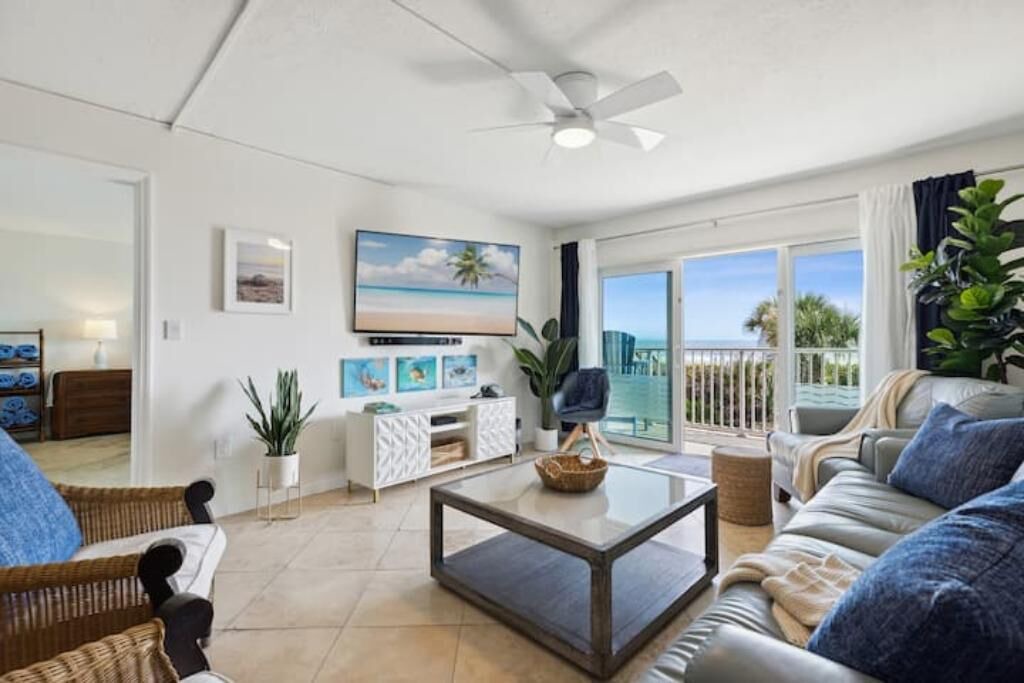Photo of Livingroom in Cocoa Beach