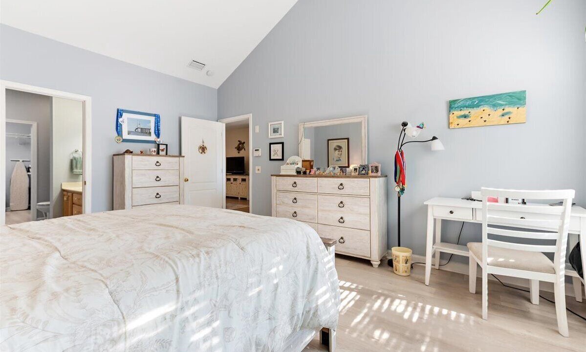 Photo of Bedroom in Dock Junction