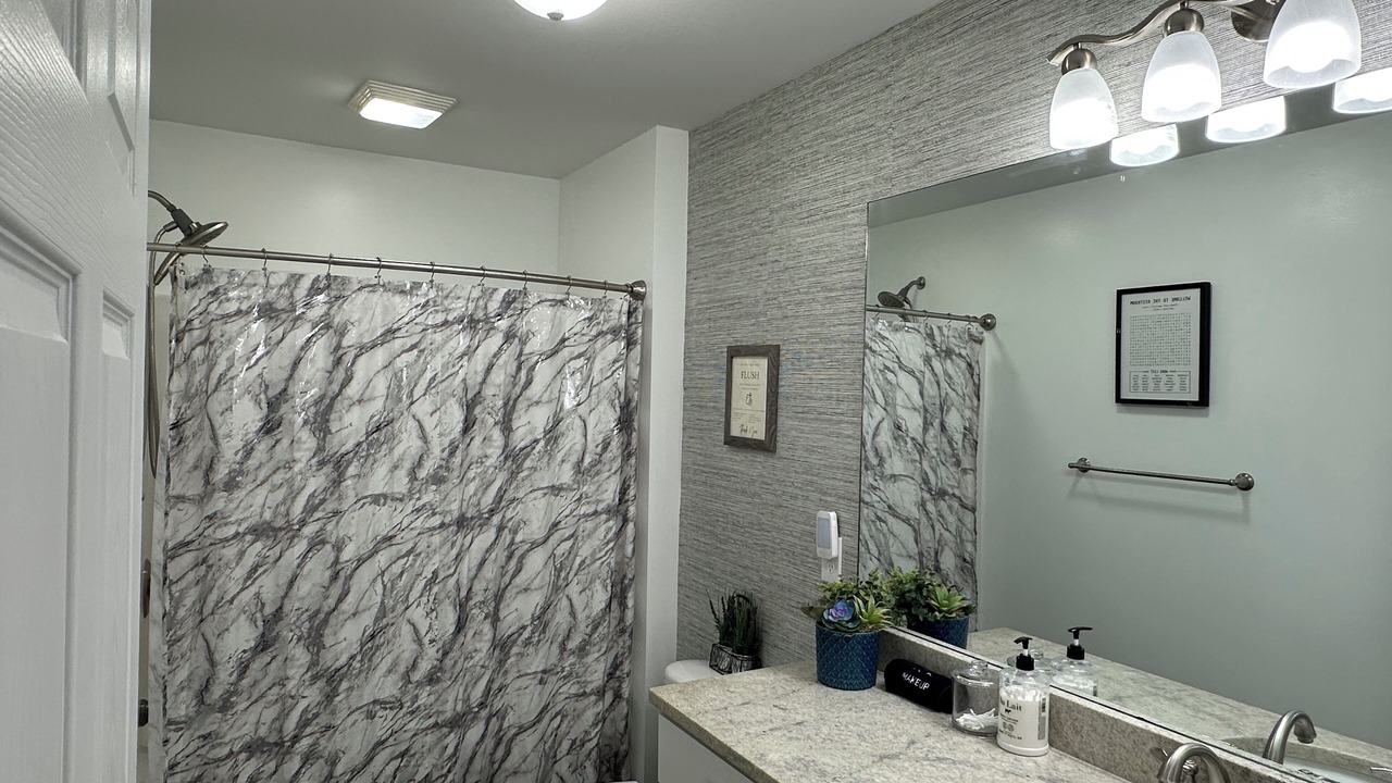 Photo of Bathroom in Guntersville