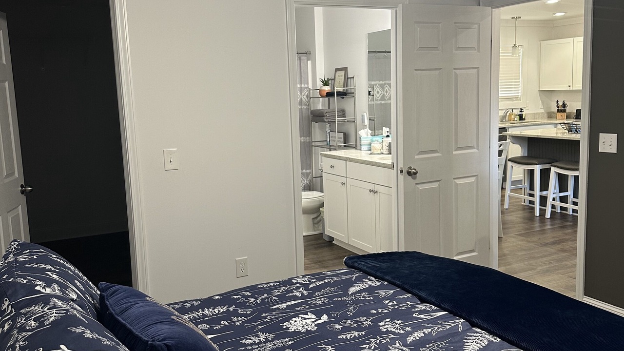 Photo of Bedroom in Guntersville